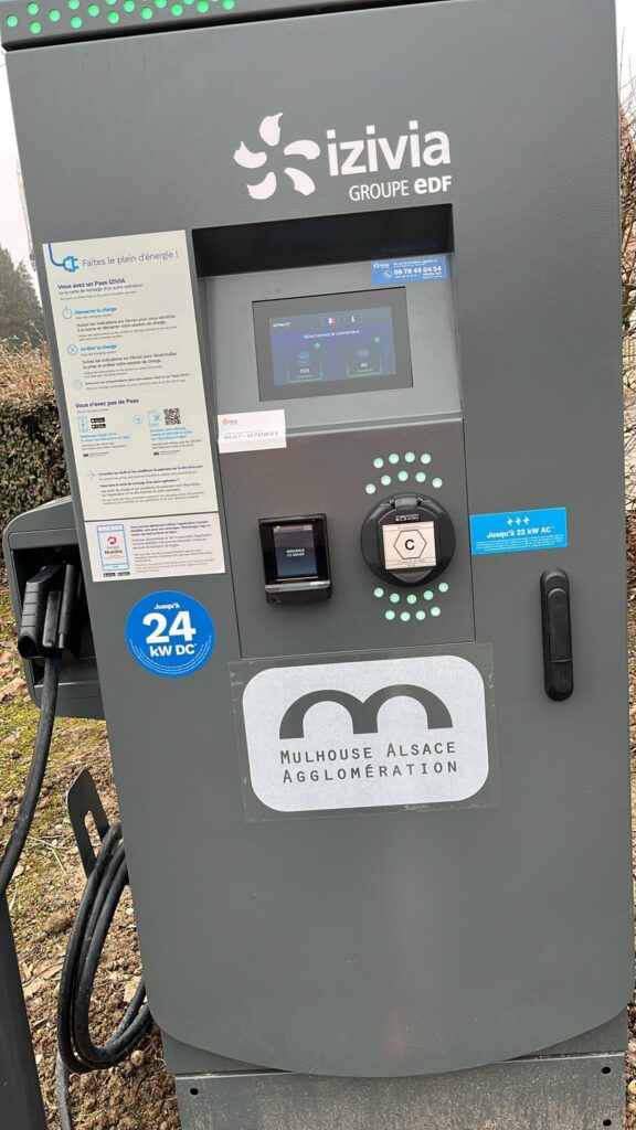 Borne de recharge électrique